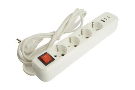 Удлинитель 4х3м с/з с выкл. 3x1мм2 250В, 16А, 1USB+2C, 2.4A Home белый HM071-41-03 Stekker *1