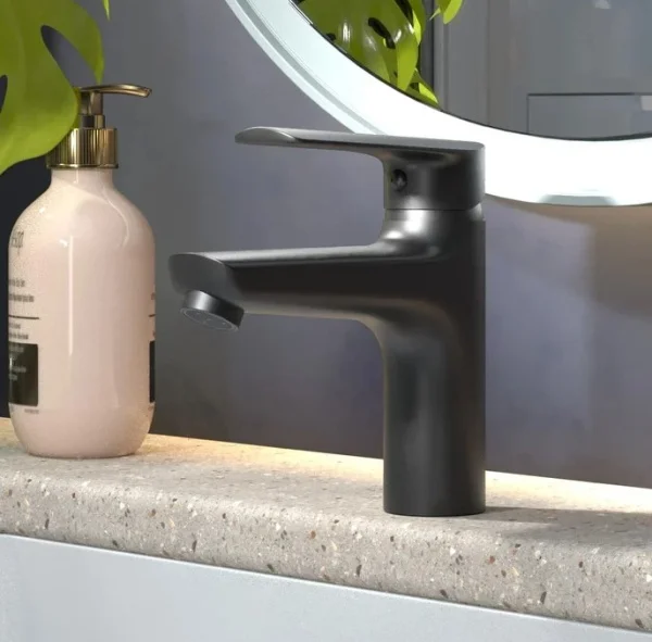 Смеситель для раковины Lagos Black LG26B