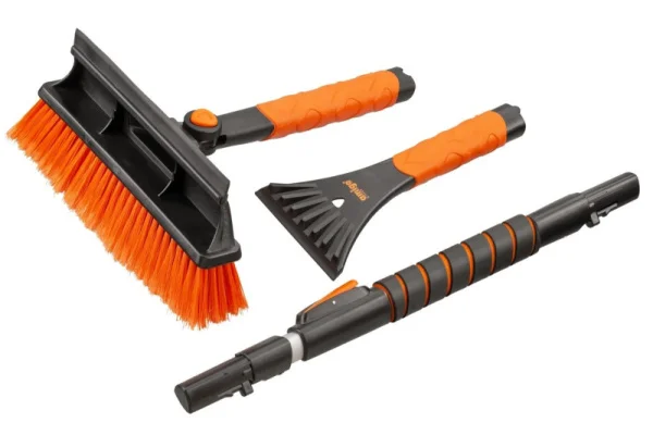 Щетка телескопическая для уборки снега AMIGO 71113