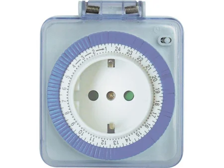 Розетка с таймером TM31 суточная в защитном корпусе IP44 3500W/16A 230V 23204 (Feron) *1