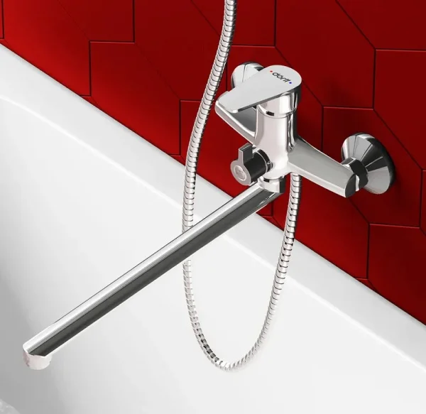 Смеситель для ванны одноручный с длинным изливом Dorff Prime new D4019500 с душевым набором