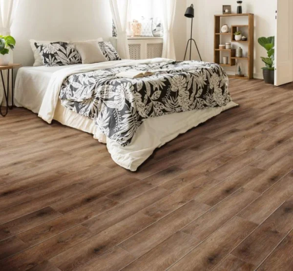 Плитка кварц-винил Noventis Avalon 1589 Дуб Рыцарский 4V (1200х180х3,5мм) 1уп=2,160м2 =10шт замок