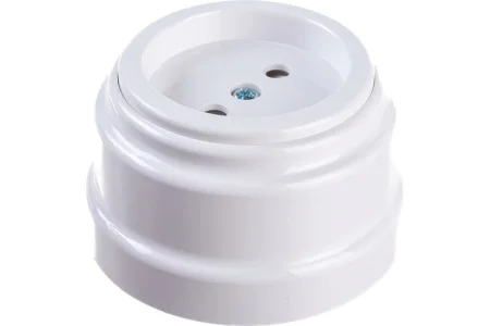 Розетка 1-м "Ретро" без земл. со шторками 16А ОУ белый РА16-0205 (Bylectrica) *1