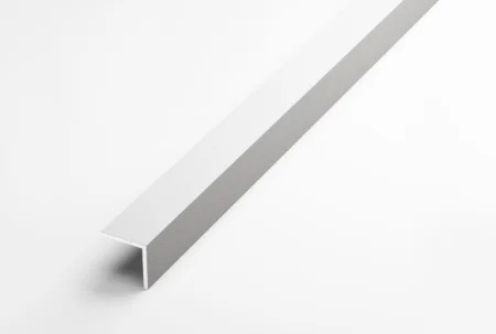 Уголок алюм. 10х10х2700мм белый Уп 01-27.2700.516 *1