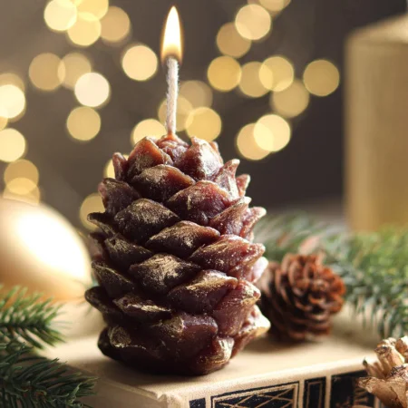 Новый год. Свеча новогодняя фигурная "Шишка", 7,5х5 см 6930685