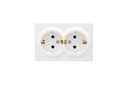 Розетка 2-м LETO с заземл. закрытый корпус ПБТ белый Lezard 752-0200-127B