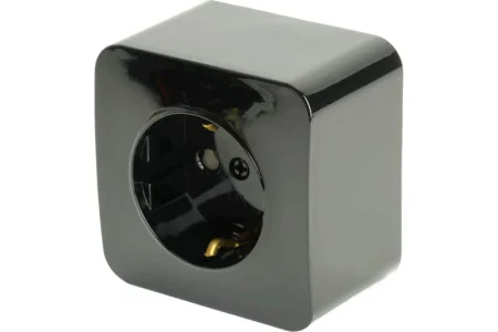 Розетка 1-м "София" ОП с/з 250В 16А IP20 черный MST16-11-02 Stekker *1