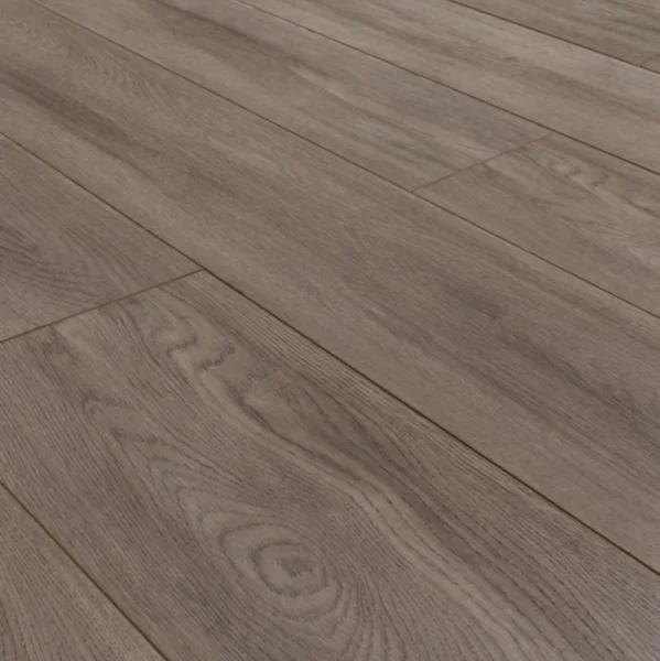 Ламинат Ultradecor Victory Beauty 833 2581 Дуб Королевский 4v 33кл 1285х192х8мм 2,22м² (9шт)