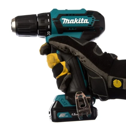 Дрель-шуруповерт аккумуляторная Makita DF333DWYE