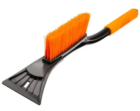 Щетка для уборки снега автомобильная 540мм Amigo 74540 черная