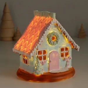 Сувенир полистоун свет "Пряничный домик с ёлочкой" зефирный 12,5х12,5х12,5 см   10323672