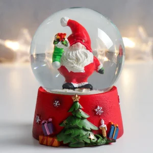 Сувенир полистоун водяной шар "Дед Мороз с носком подарков" 7х6,7х8,8 см   7568036