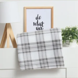 Плед Экономь и Я "Клетка" цв.черно-белый, 150*180 см, пл.160 г/м2, 100% п/э, флис 9849869