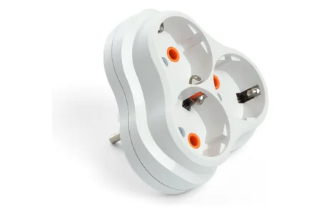 Разветвитель 3-м с/з, белый ADP16-23-21 Stekker *1