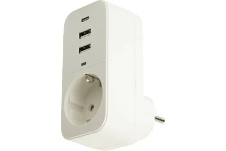 Адаптер 1-м с/з 250В, 16А, 2USB+1Type-C 2,4 A Nova белый HM81-11-1 Stekker *1