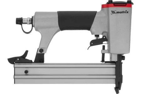 Нейлер пневматический для гвоздей от 10 до 32 мм// Matrix