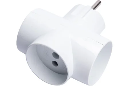 Разветвитель 3-м б/з, белый ADP10-15-20 Stekker *1