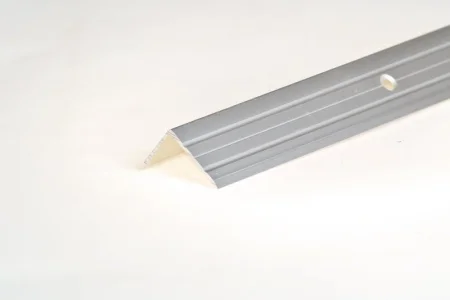 Порожек угол (ПУ 03, 900мм 01л, серебро люкс) 0,9м*24мм*18мм