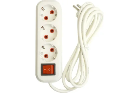 Удлинитель 3х10м с/з с выкл. 3x1мм2 Home белый HM07-31-10 (У16А-002) Stekker *1