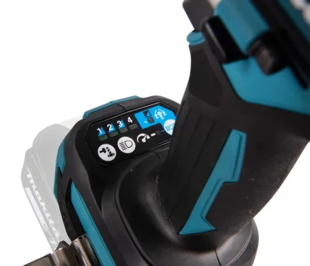 Гайковерт ударный аккум. Makita DTW700Z 18 В 700 Нм без АКБ