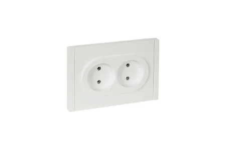 Розетка 2-м СП "Forte&Plano" FP226 10А без заземл. без защ. шторок безвинт. крепл. белый IEK FP-R20-
